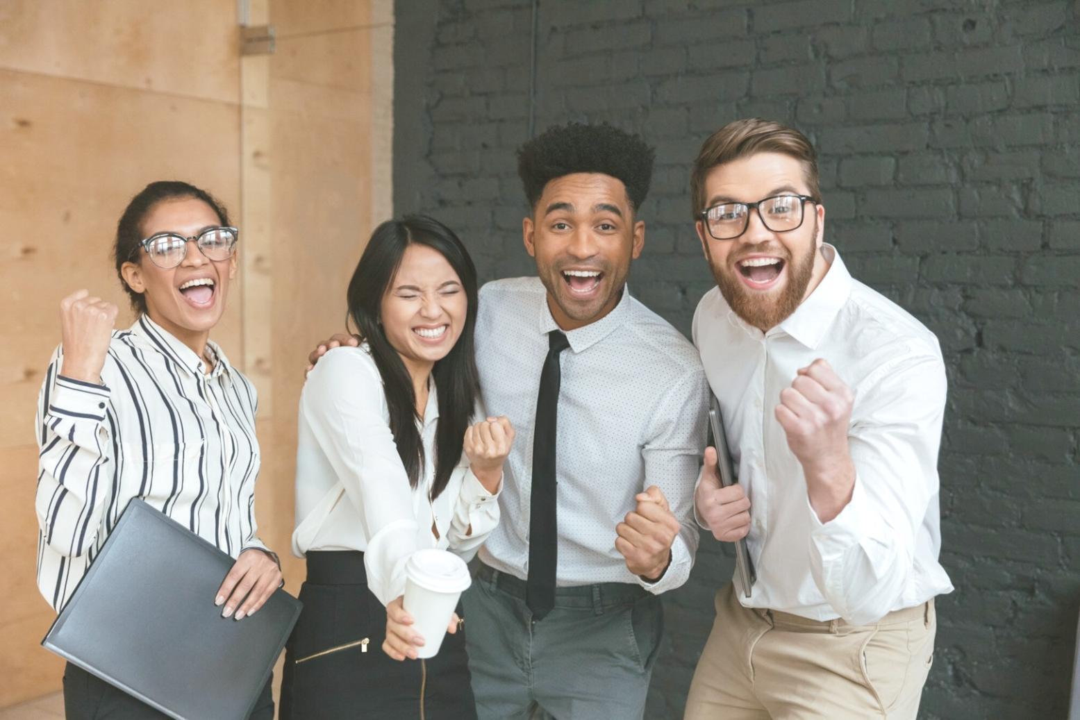 Detailaufnahme von Finanzberechnungen und Planungsdokumenten